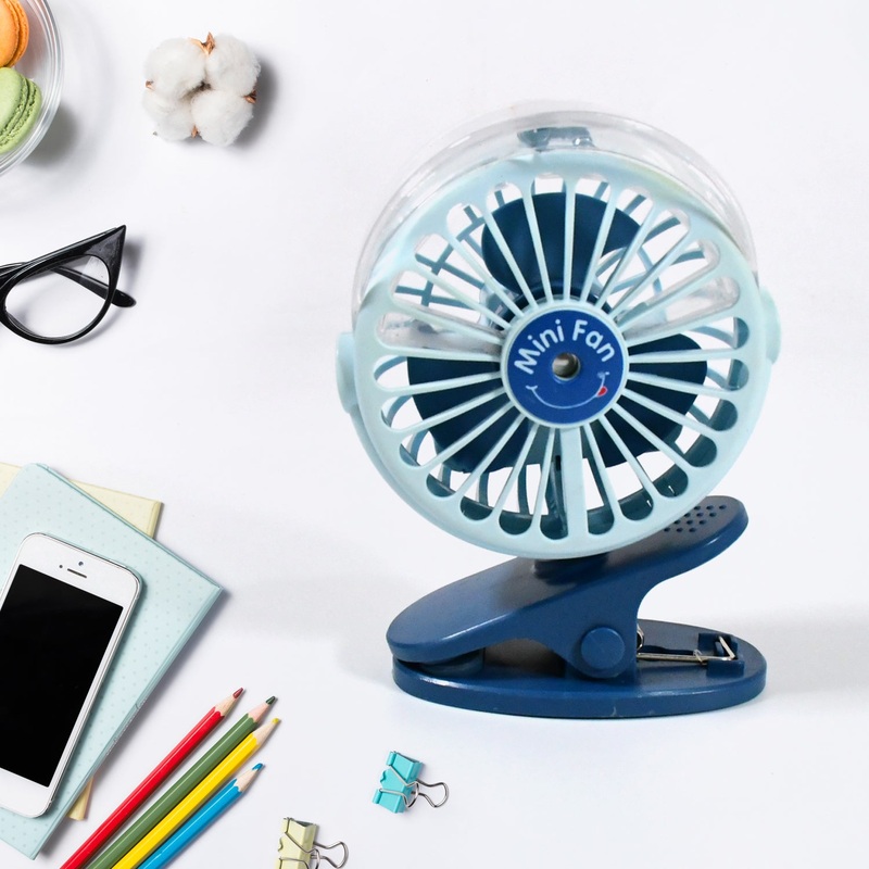 Portable Clip-on Fan, Battery Operated, With Light & Spray, Small Yet Powerful USB Table Fan, 3-Speed Quiet Rechargeable Mini Desk Fan, 360 Rotation, Personal Cooling Fan for Home, Office, Camping