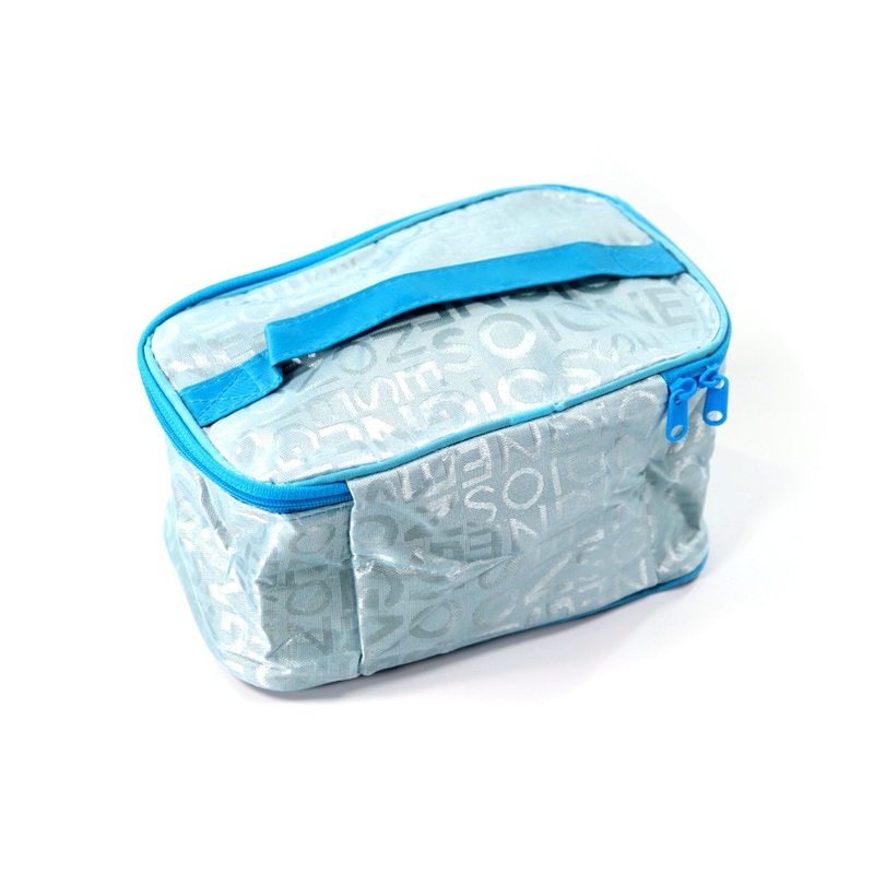 PORTABLE MAKEUP BAG WIDELY USED BY WOMENS FOR STORING THEIR MAKEUP EQUIPMENTS AND ALL WHILE TRAVELLING AND MOVING.