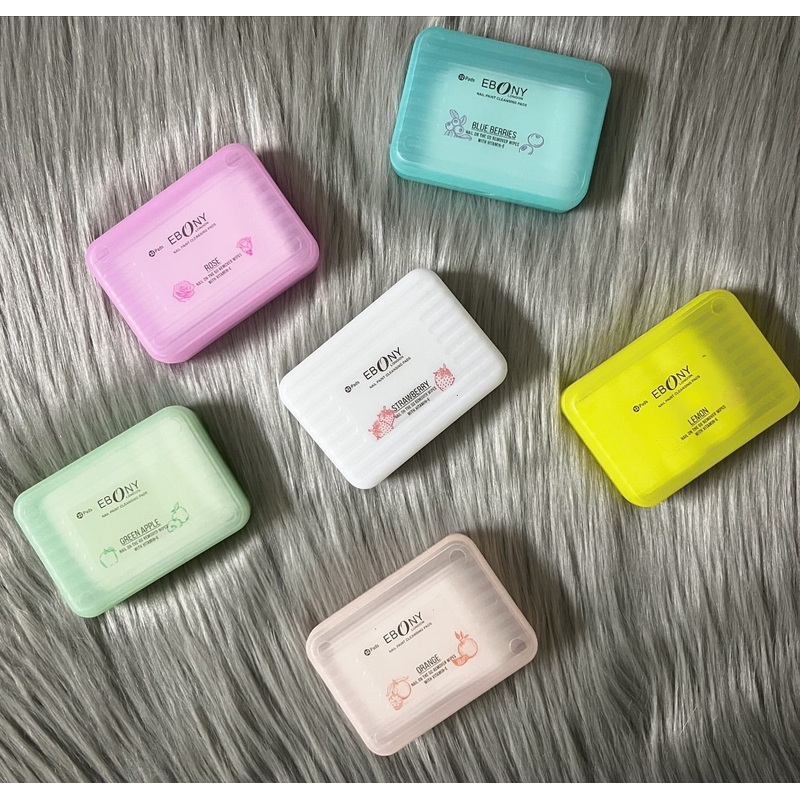 Nailpaint Cleansing Pads Nail On The Go Remover Wipes with Vitamin-E (Pack of 32 Pads)