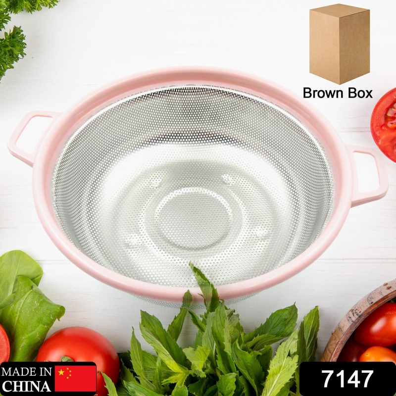 Stainless Steel Colander with Handle – Large Metal Mesh Basket Strainer (1 pc)