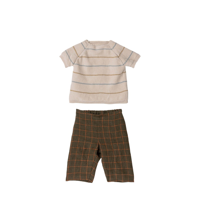 Pants And Knitted Shirt – Size 5