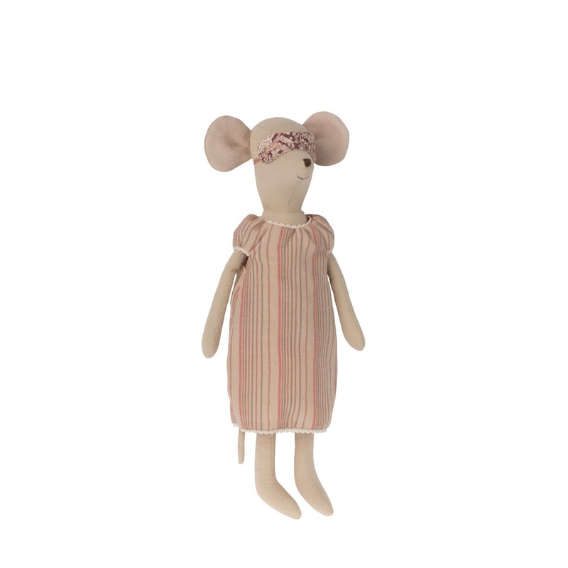 Medium Mouse – Nightgown