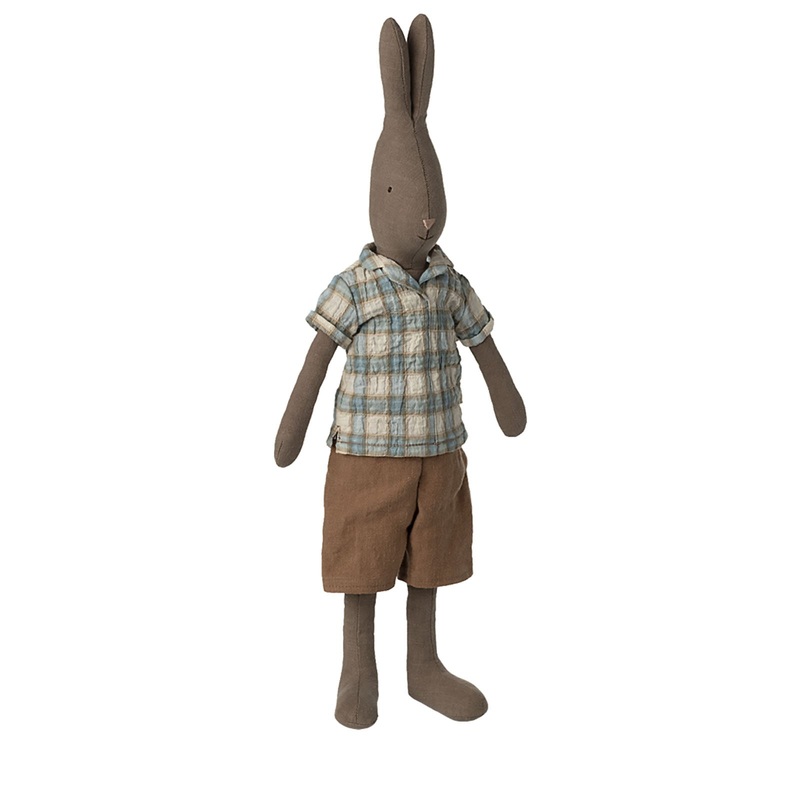 Rabbit Size 3 – Brown – Shirt and Shorts