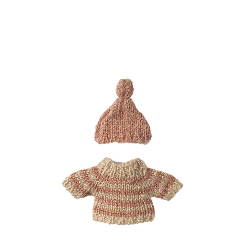 Knitted Sweater and Hat – Size Big Sister Mouse