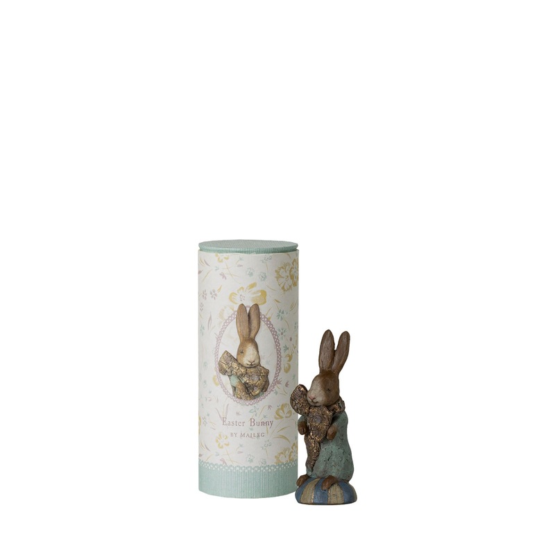 Easter Bunny – No 15