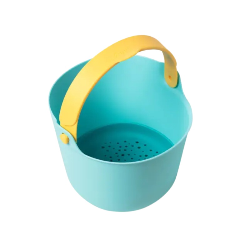 Bucki Beach Bucket and Sand Sifter – Banana Blue by Quut Toys