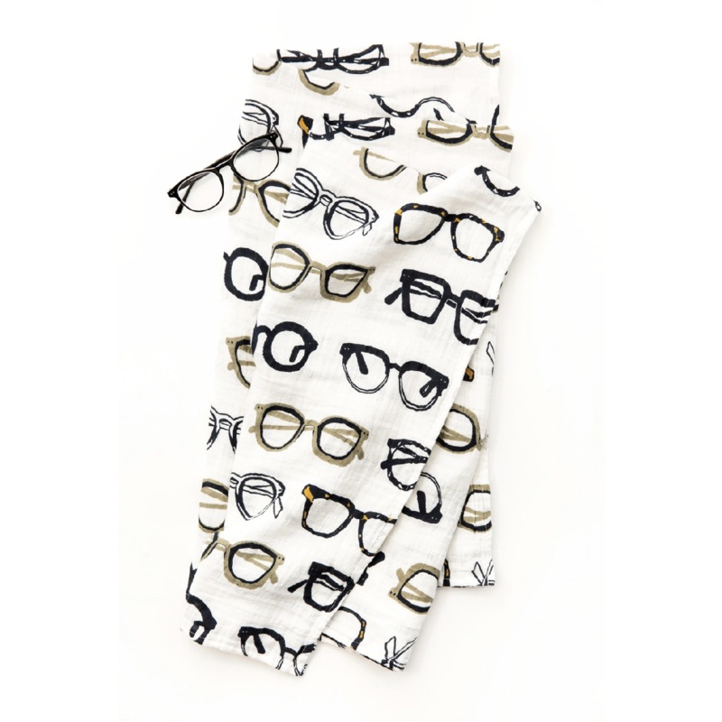 Specs Swaddle by Clementine Kids