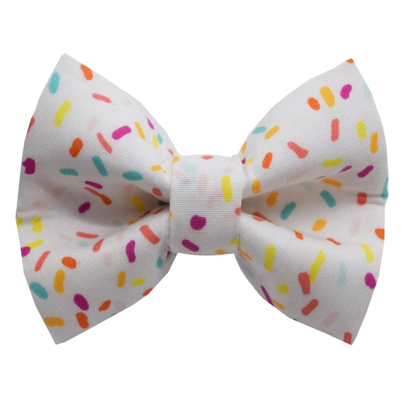 Fun-Fetti Dog Bow Tie – Medium