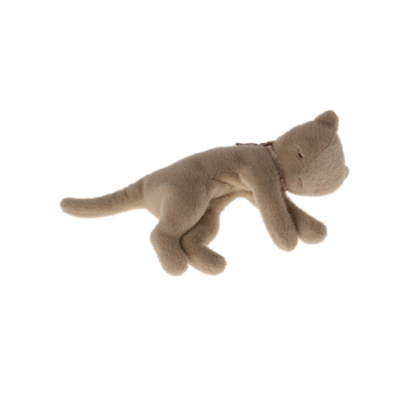 Plush Kitten, Medium – Cream Peach by Maileg
