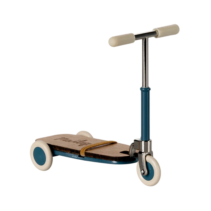 Kickboard, Mouse – Blue by Maileg