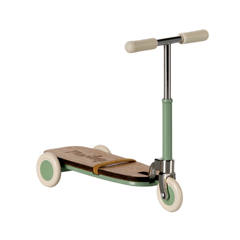 Kickboard, Mouse – Mint by Maileg