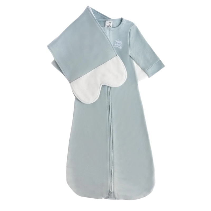 Dream Sky Blue Swaddle – Medium/Large (12-17 Lbs) by The Butterfly Swaddle