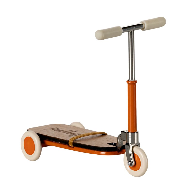 Kickboard, Mouse – Orange by Maileg